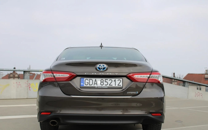 Toyota Camry cena 129000 przebieg: 69050, rok produkcji 2020 z Opoczno małe 704